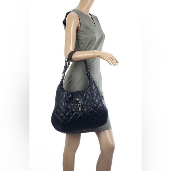 Burberry Black Patent Leather Quilted ‘Brooke’ Hobo Shoulder Bag w Lock Detail - Picture 4 of 17
